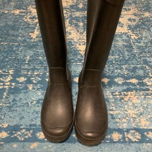 NWOT. Steve Madden Rain Boots Black